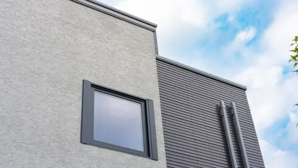 【北九州市八幡西区】外壁張替・板金補修工事